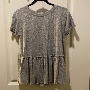 grey short sleeve